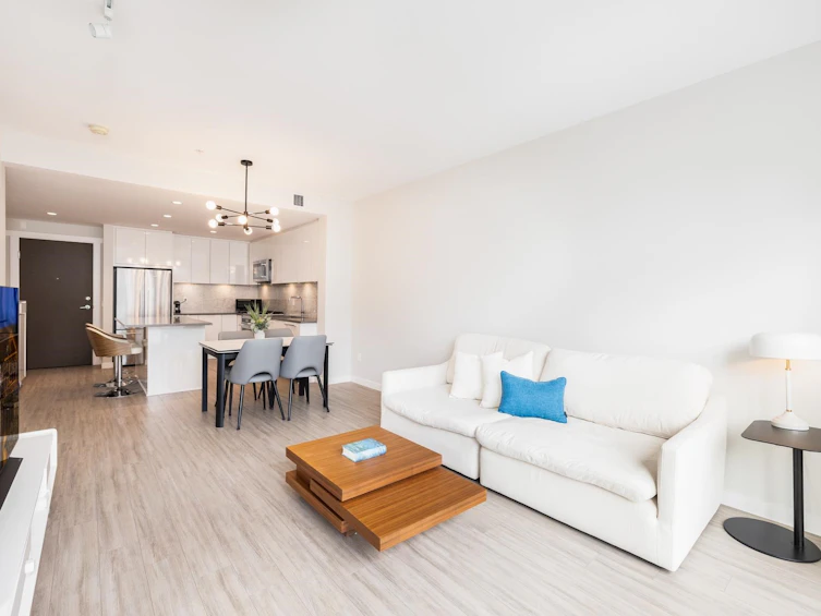 302-2651 Library Lane, North Vancouver, BC, V7J 0C1 - 10
