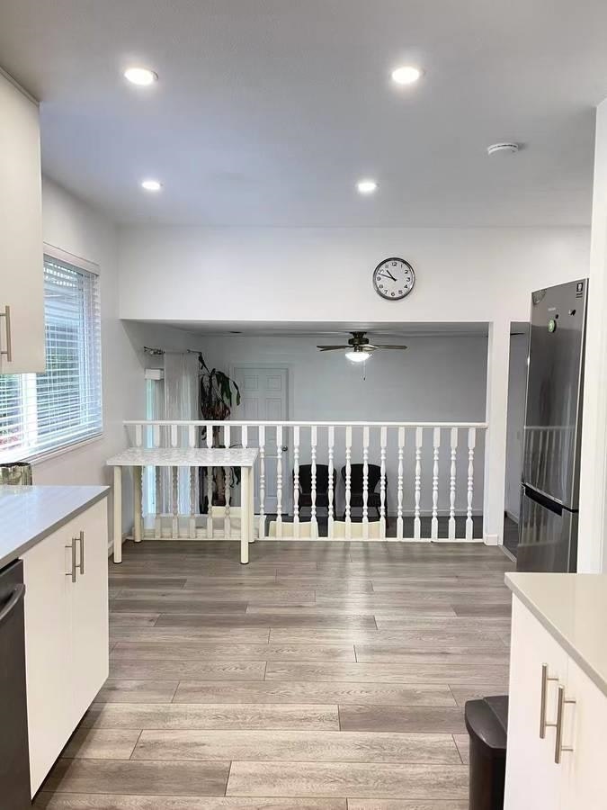 2900 Burton, Coquitlam, BC, V3C 5B3 - 7