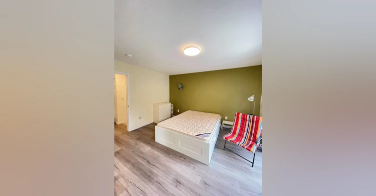 2900 Burton, Coquitlam, BC, V3C 5B3 - 8