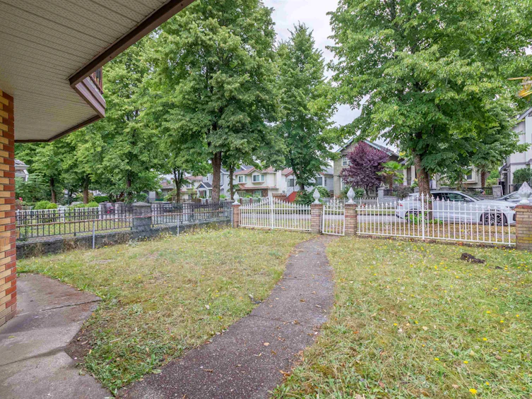 4467 Perry Street, Vancouver, BC, V5N 3X6 - 32