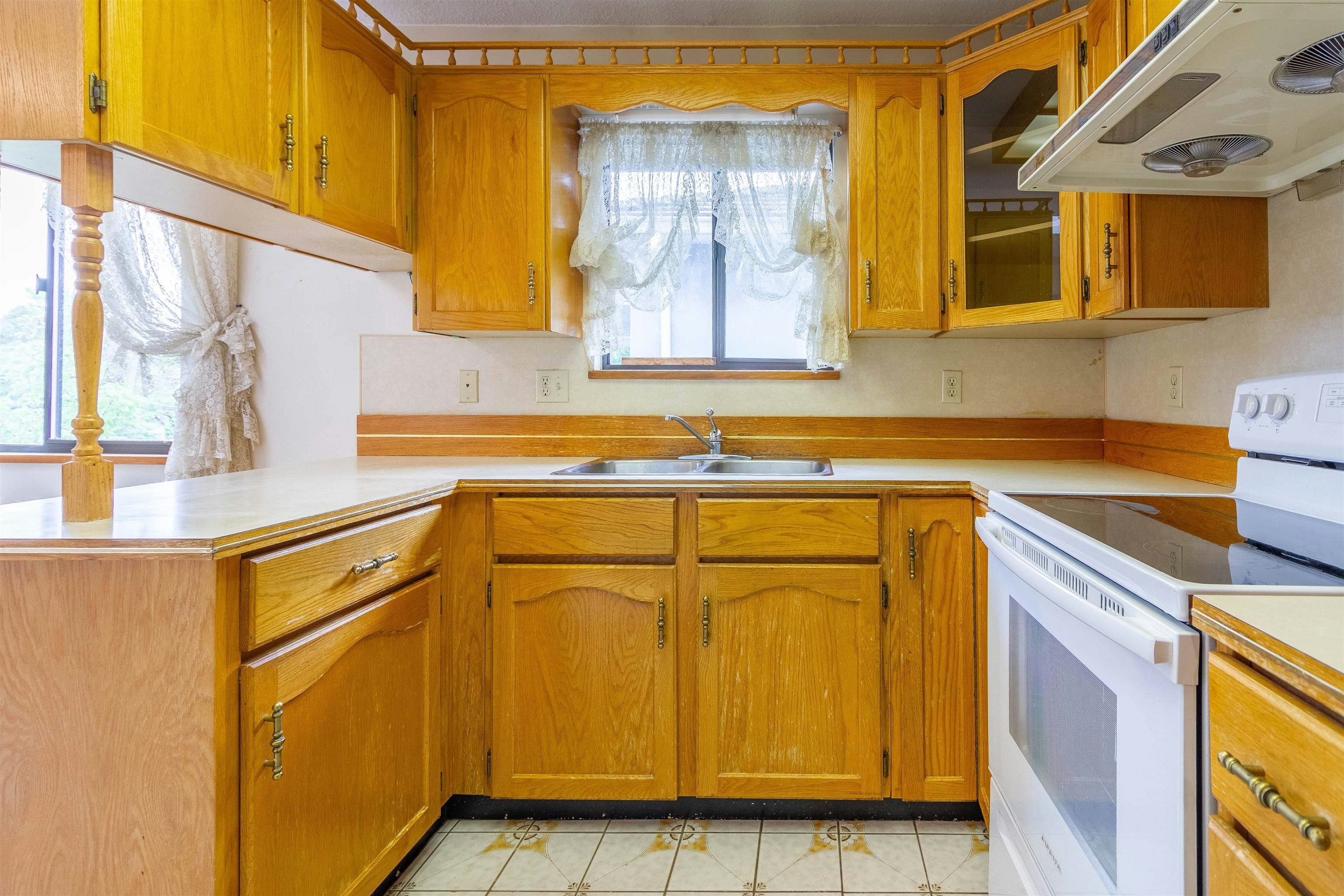 4467 Perry Street, Vancouver, BC, V5N 3X6 - 7