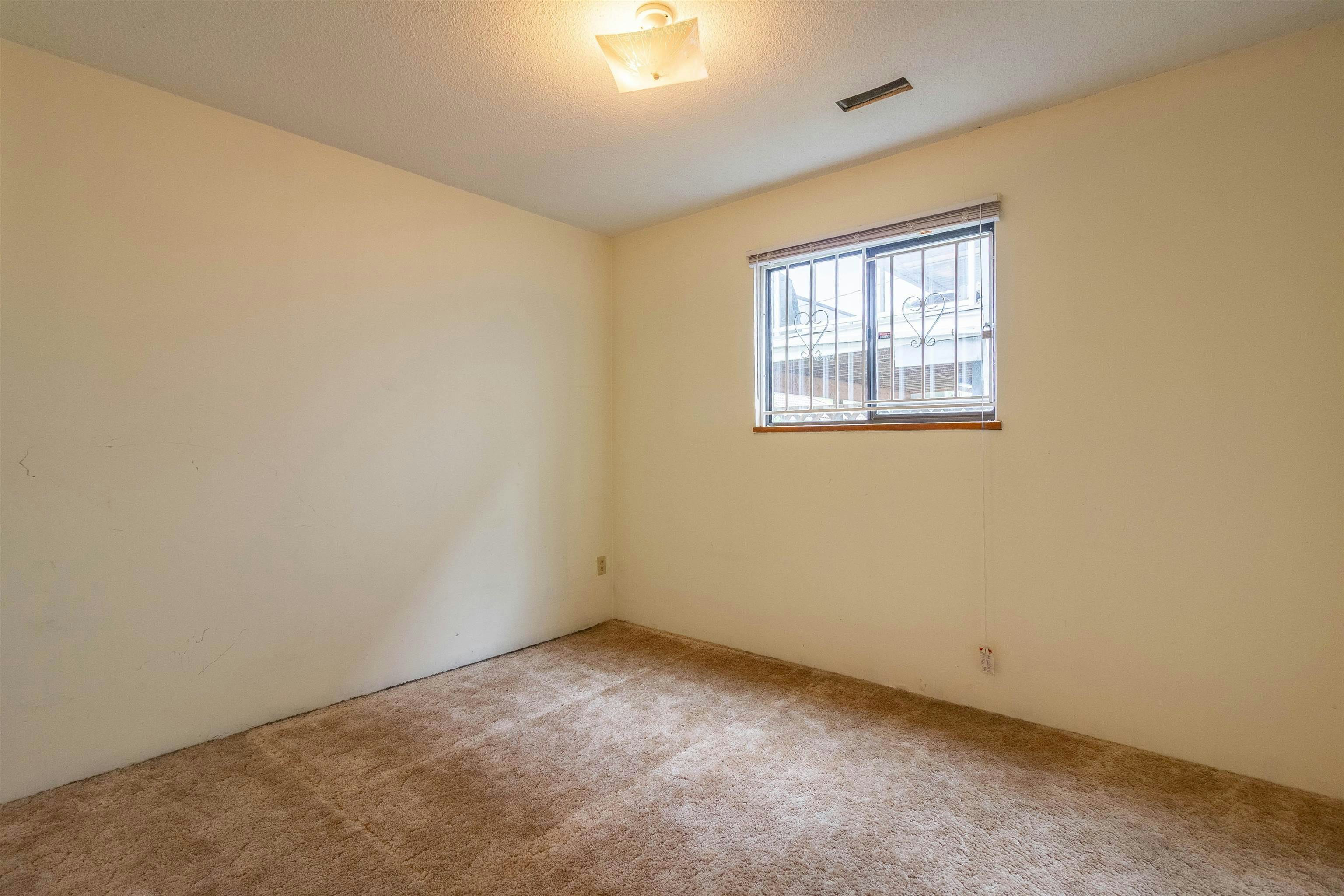 4467 Perry Street, Vancouver, BC, V5N 3X6 - 27
