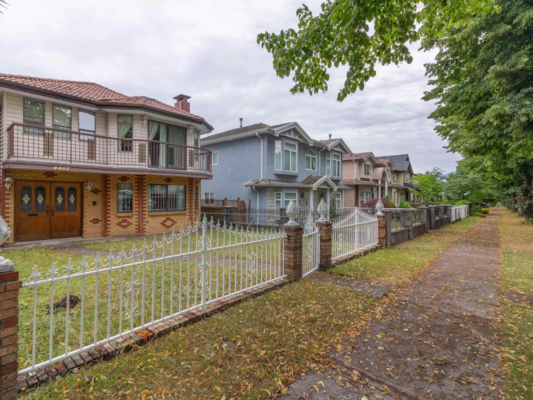 4467 Perry Street, Vancouver, BC, V5N 3X6 - 36