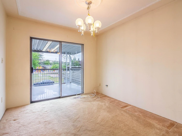 4467 Perry Street, Vancouver, BC, V5N 3X6 - 11