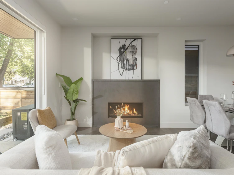 1-638 E 46th Avenue, Vancouver, BC, V5W 2A3