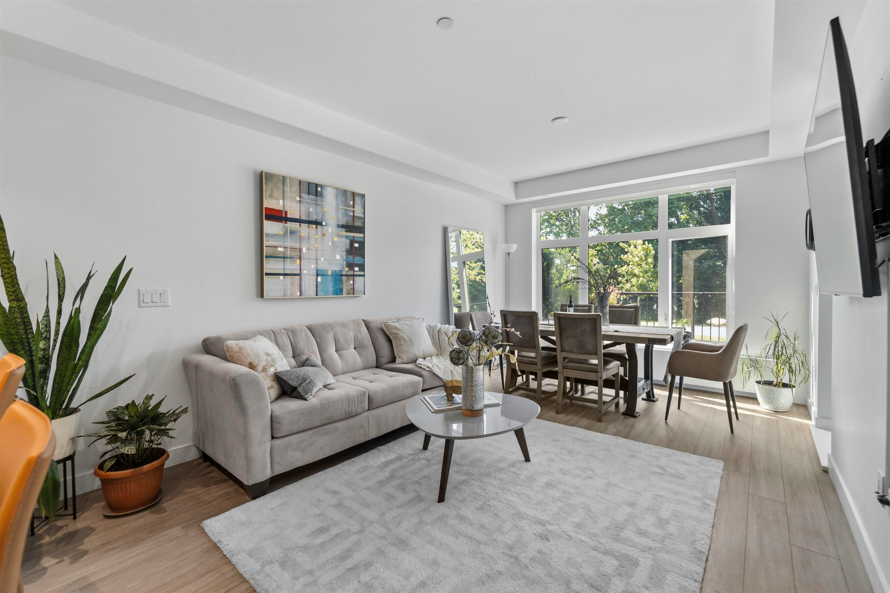 113-747 E 3rd Street, North Vancouver, BC, V7L 1G8