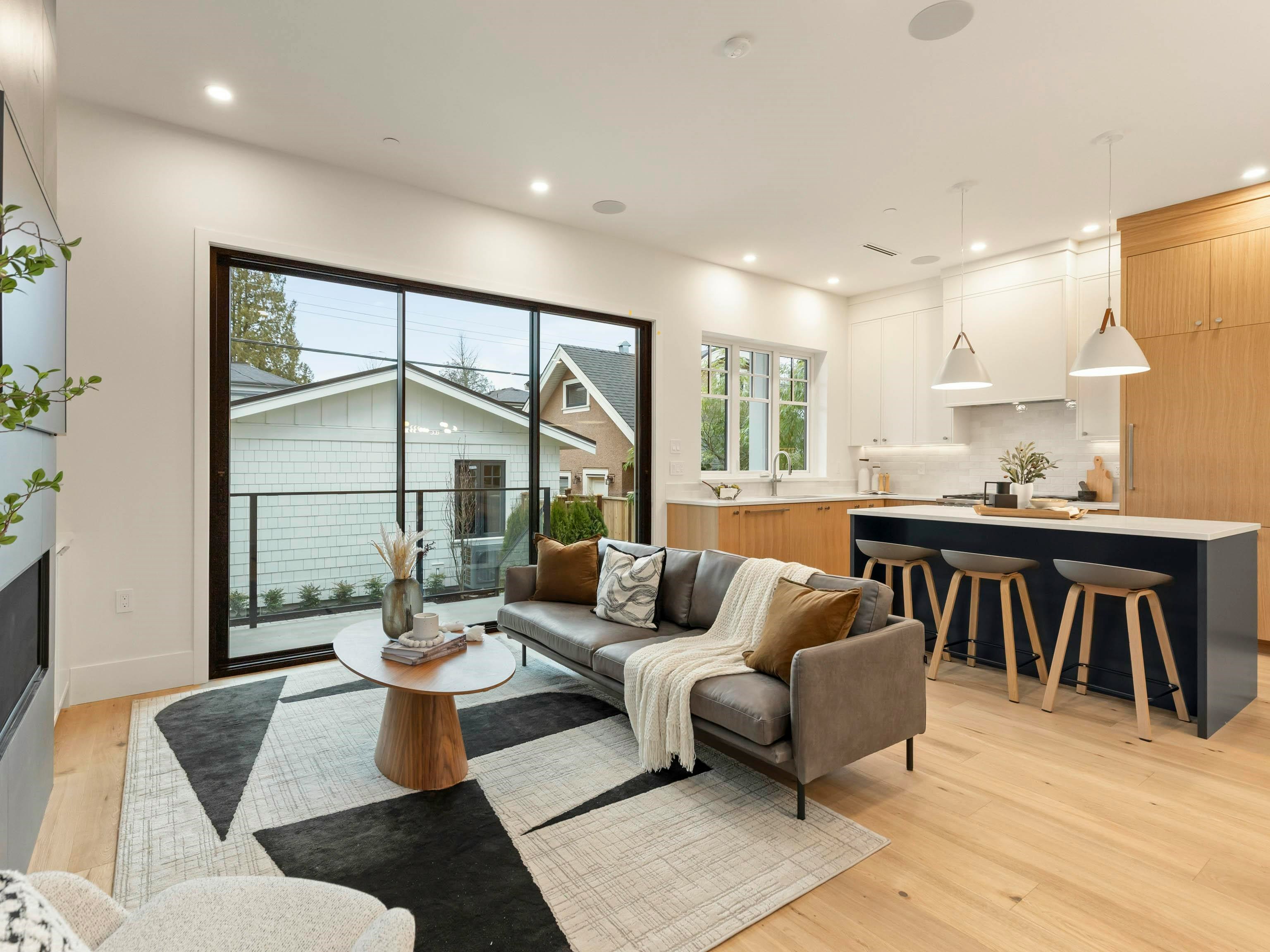 2-3919 W 18th Avenue, Vancouver, BC, V6S 1B6