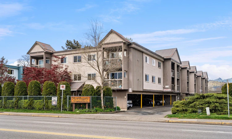 327-1783 Agassiz Rosedale No 9 Highway