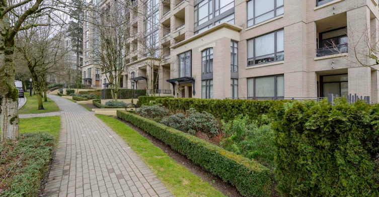 50X-9330 University Crescent, Burnaby, BC, V5A 4X9 - 16