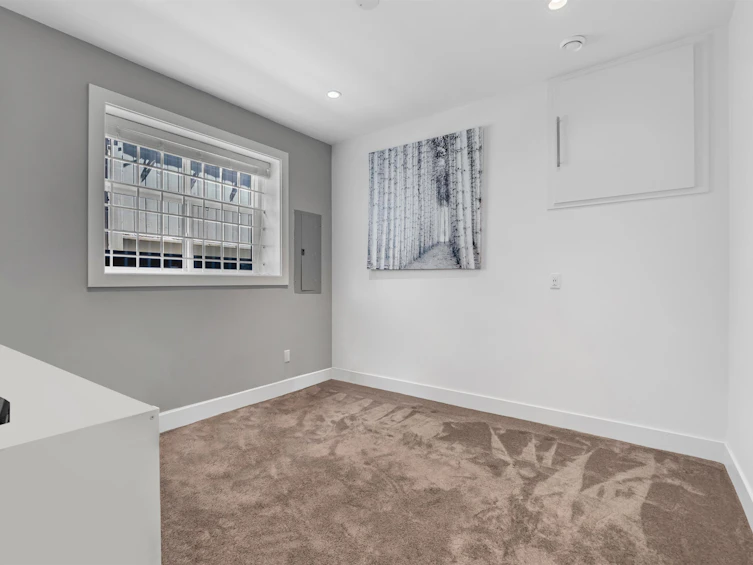 730 E 11th Avenue, Vancouver, BC, V5T 2E5 - 24
