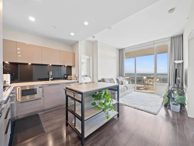 2904-6383 Mckay Avenue - 2