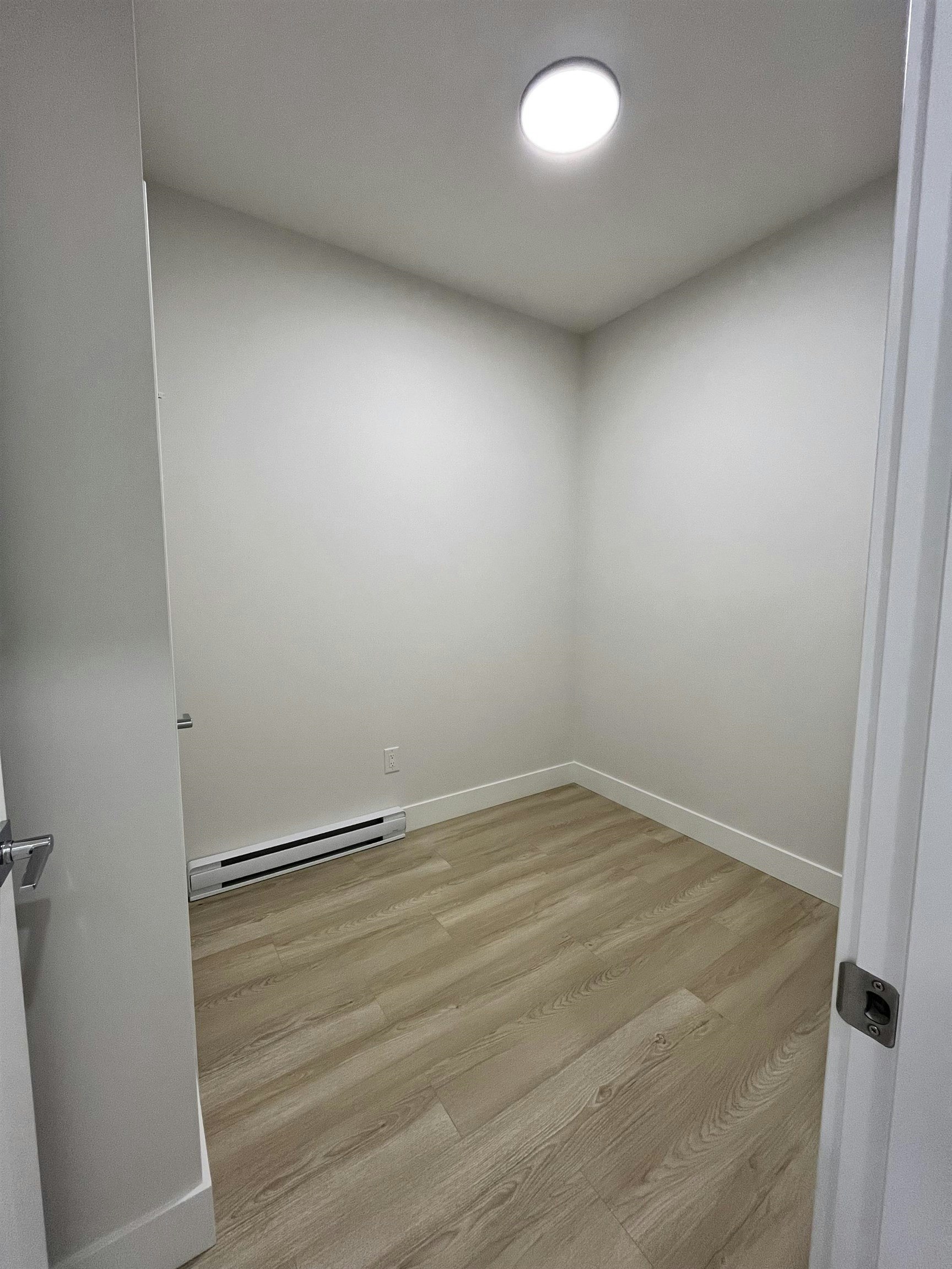 516-34395 Gladys Avenue, Abbotsford, BC, V2S 2H5 - 8