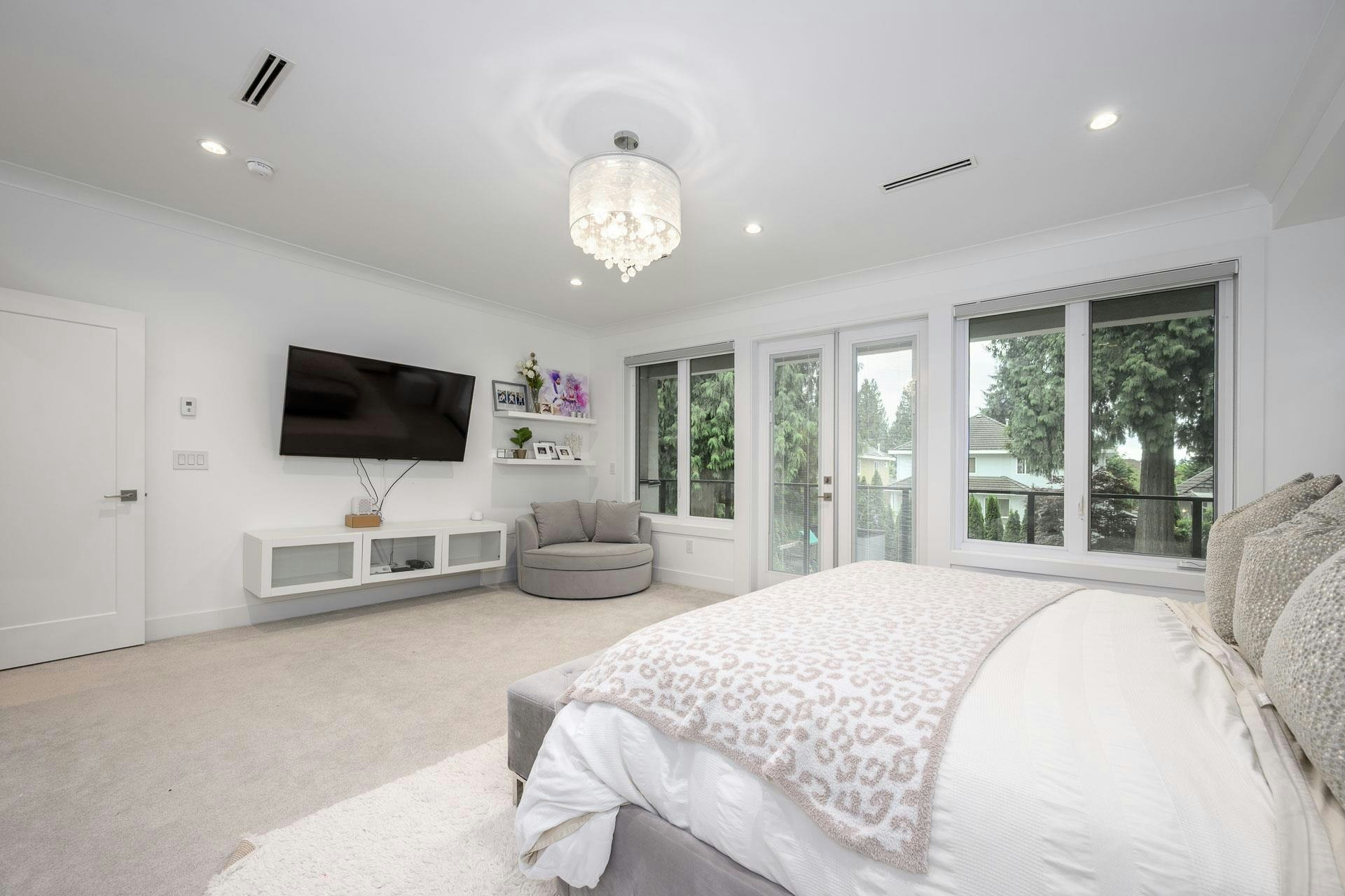 16060 112 Avenue, Surrey, BC, V4N 1R3 - 16