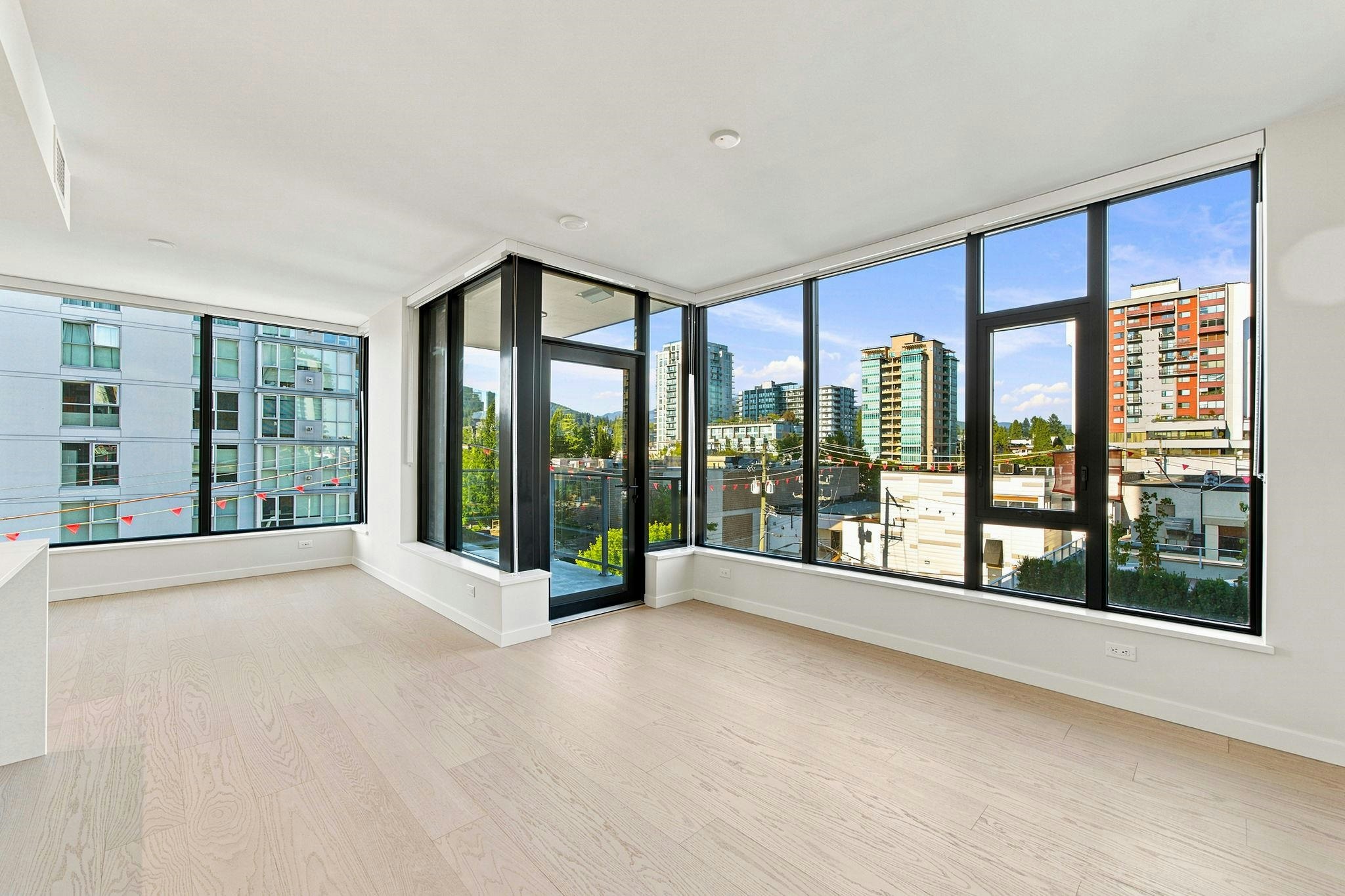 403-128 W 15th Street, North Vancouver, BC, V7M 1R5 - 6