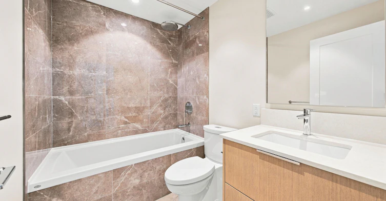 403-128 W 15th Street, North Vancouver, BC, V7M 1R5 - 12