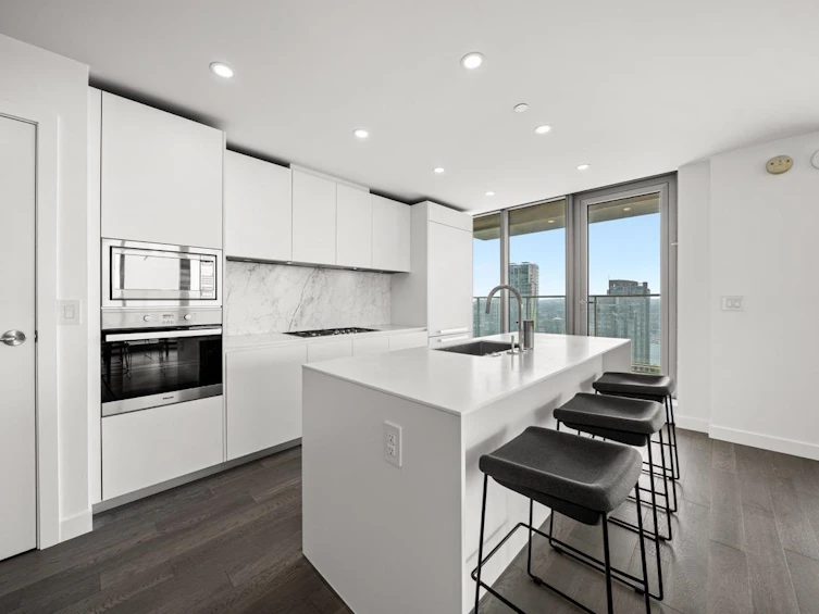 3801-1480 Howe Street, Vancouver, BC, V6Z 0G5 - 10