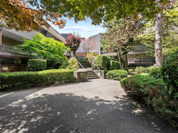 230-8460 Ackroyd Road, Richmond, BC, V6X 3E9 - 24