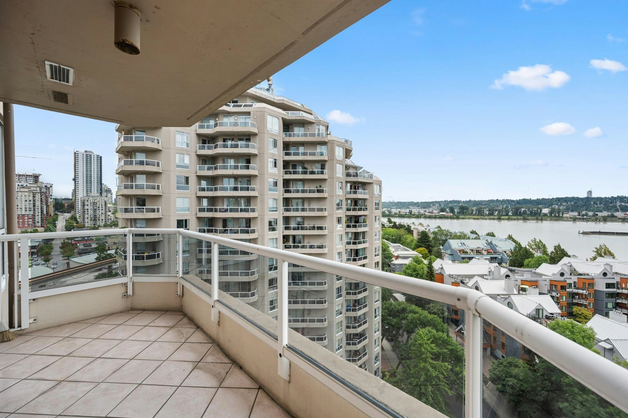 1505-1235 Quayside Drive, New Westminster, BC, V3M 6J5 - 27