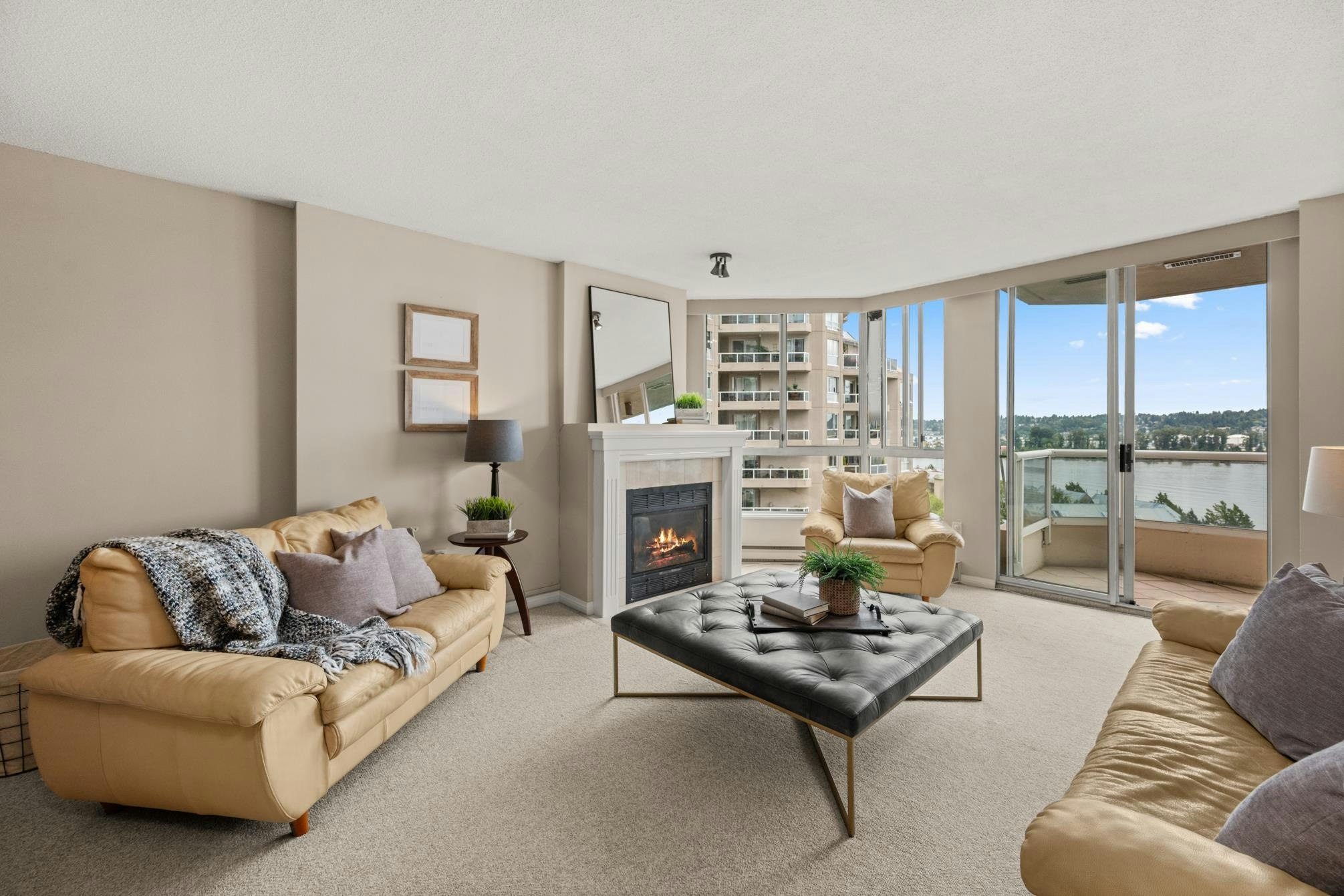 1505-1235 Quayside Drive - 2