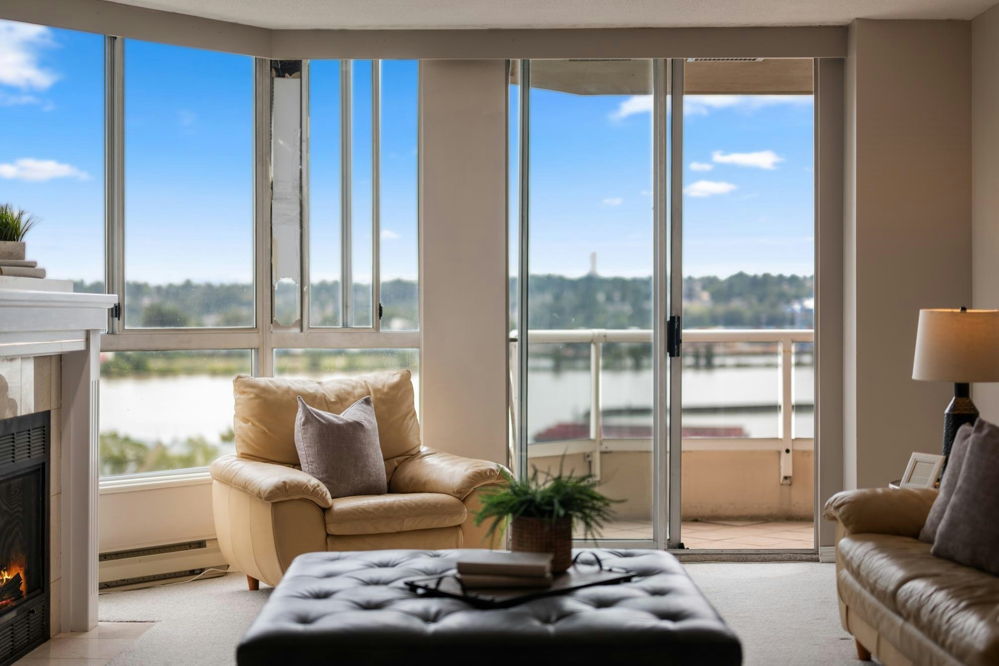 1505-1235 Quayside Drive - 5