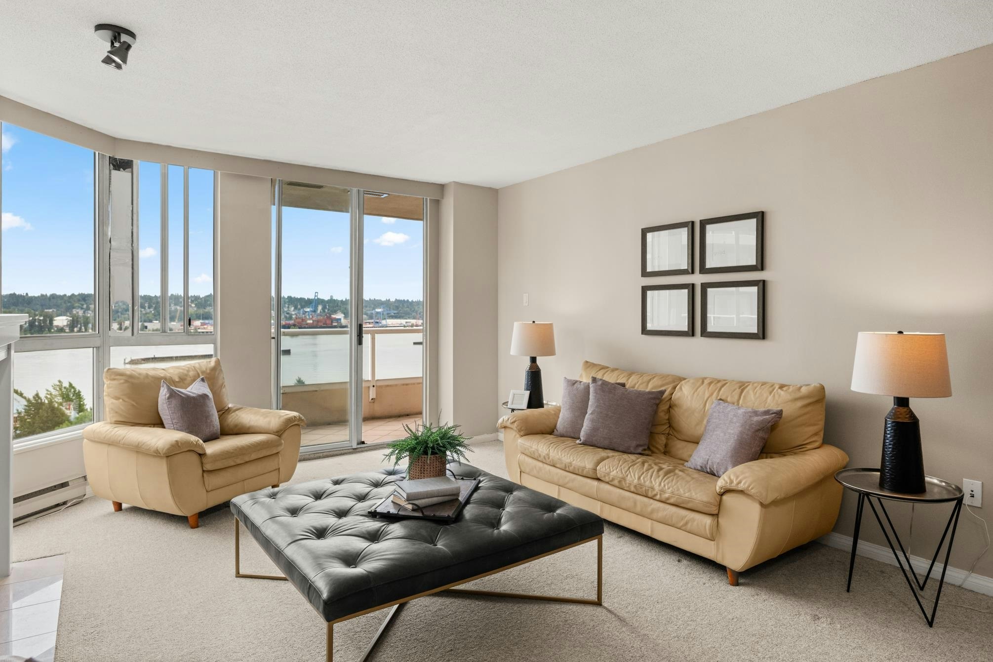 1505-1235 Quayside Drive - 4