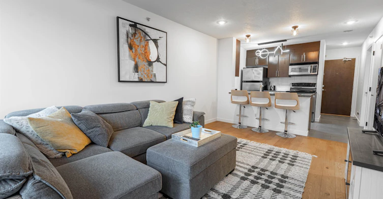 1003-688 Abbott Street, Vancouver, BC, V6B 0B9 - 5