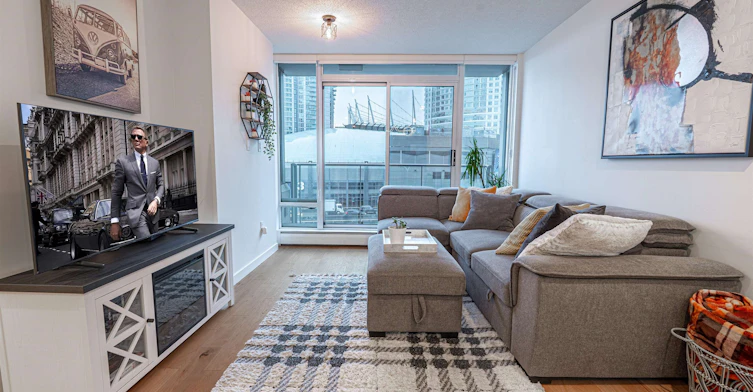 1003-688 Abbott Street, Vancouver, BC, V6B 0B9 - 4