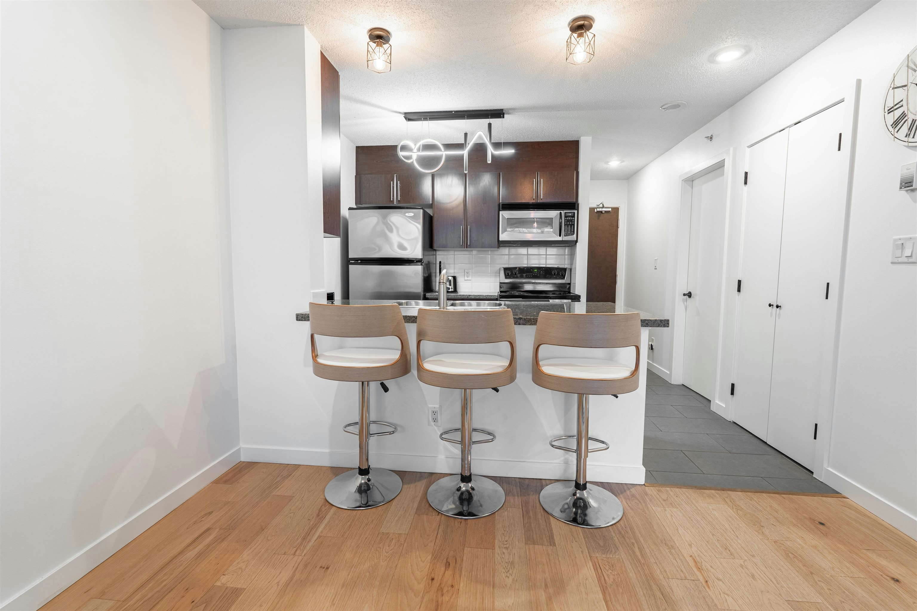1003-688 Abbott Street, Vancouver, BC, V6B 0B9 - 8