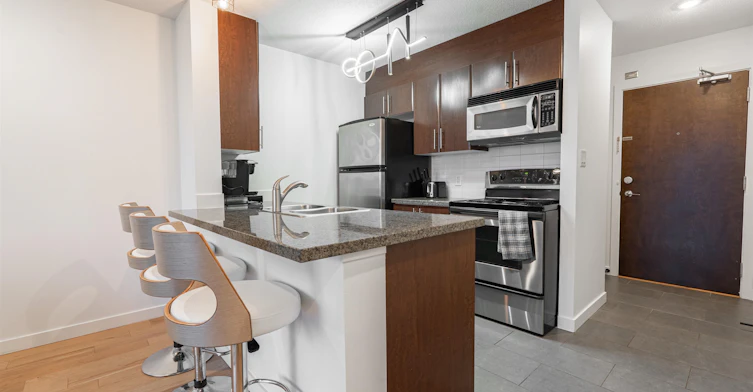 1003-688 Abbott Street, Vancouver, BC, V6B 0B9 - 7