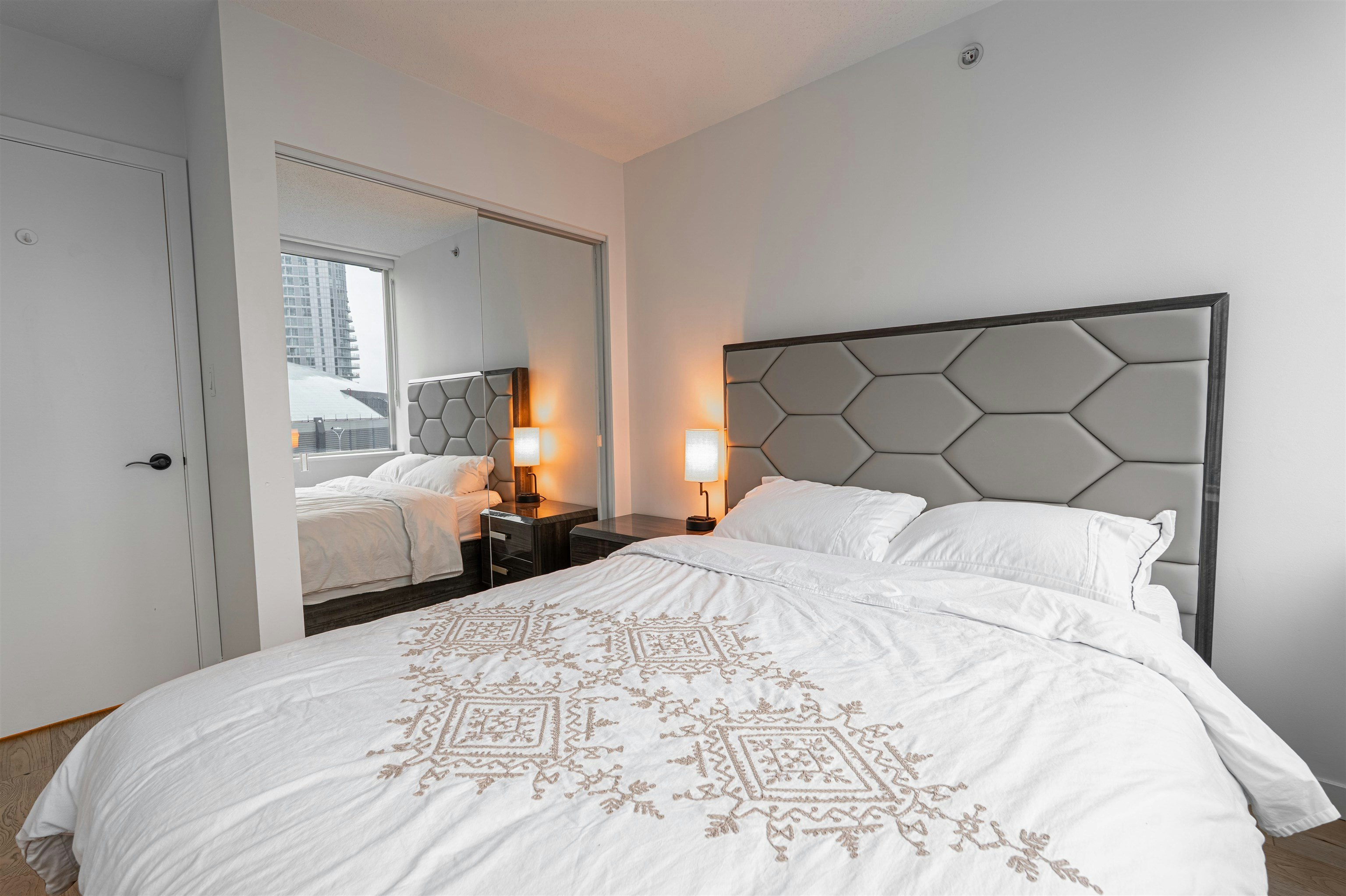 1003-688 Abbott Street, Vancouver, BC, V6B 0B9 - 13