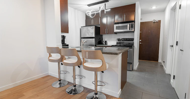 1003-688 Abbott Street, Vancouver, BC, V6B 0B9 - 10