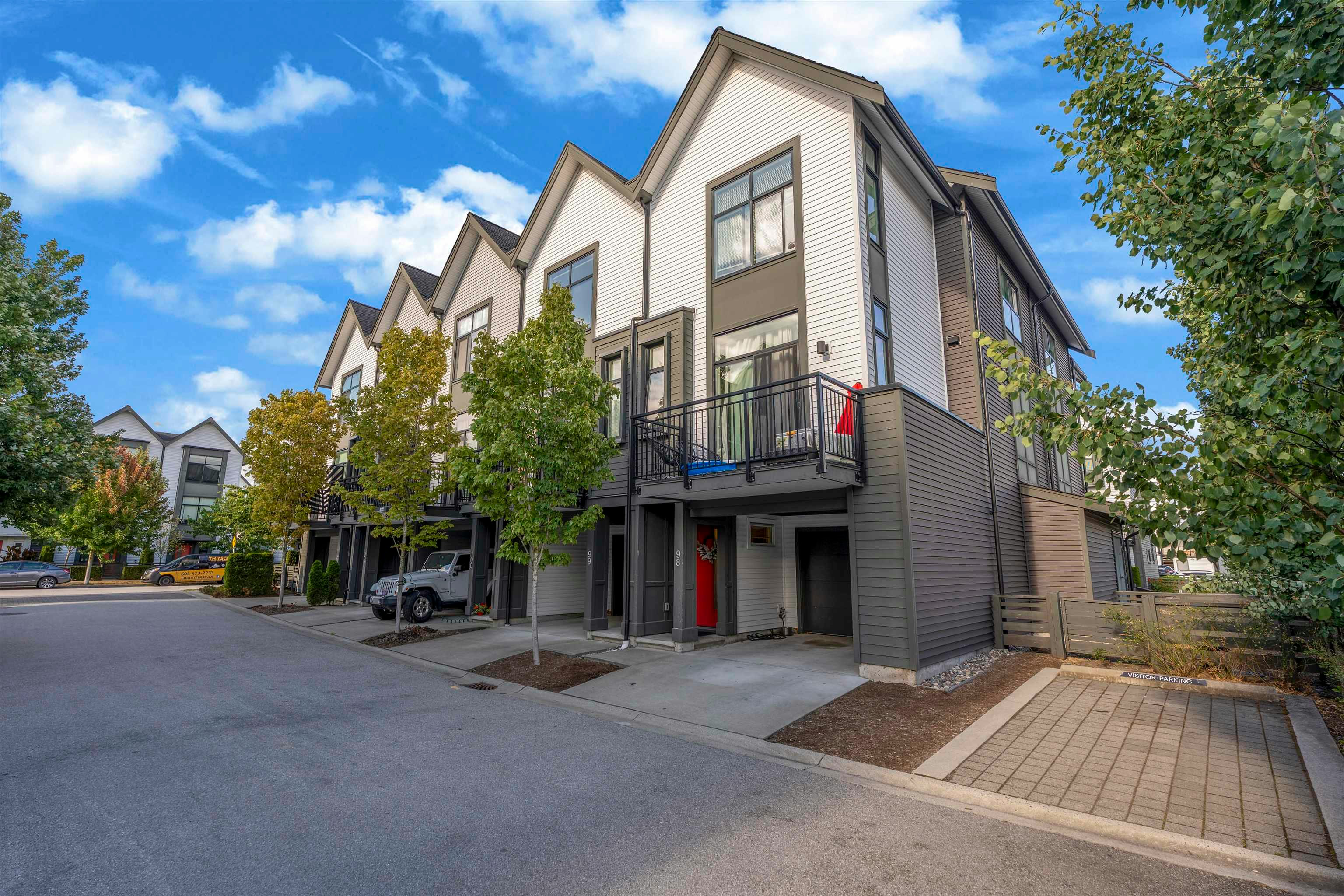 99-17568 57a Avenue - 3