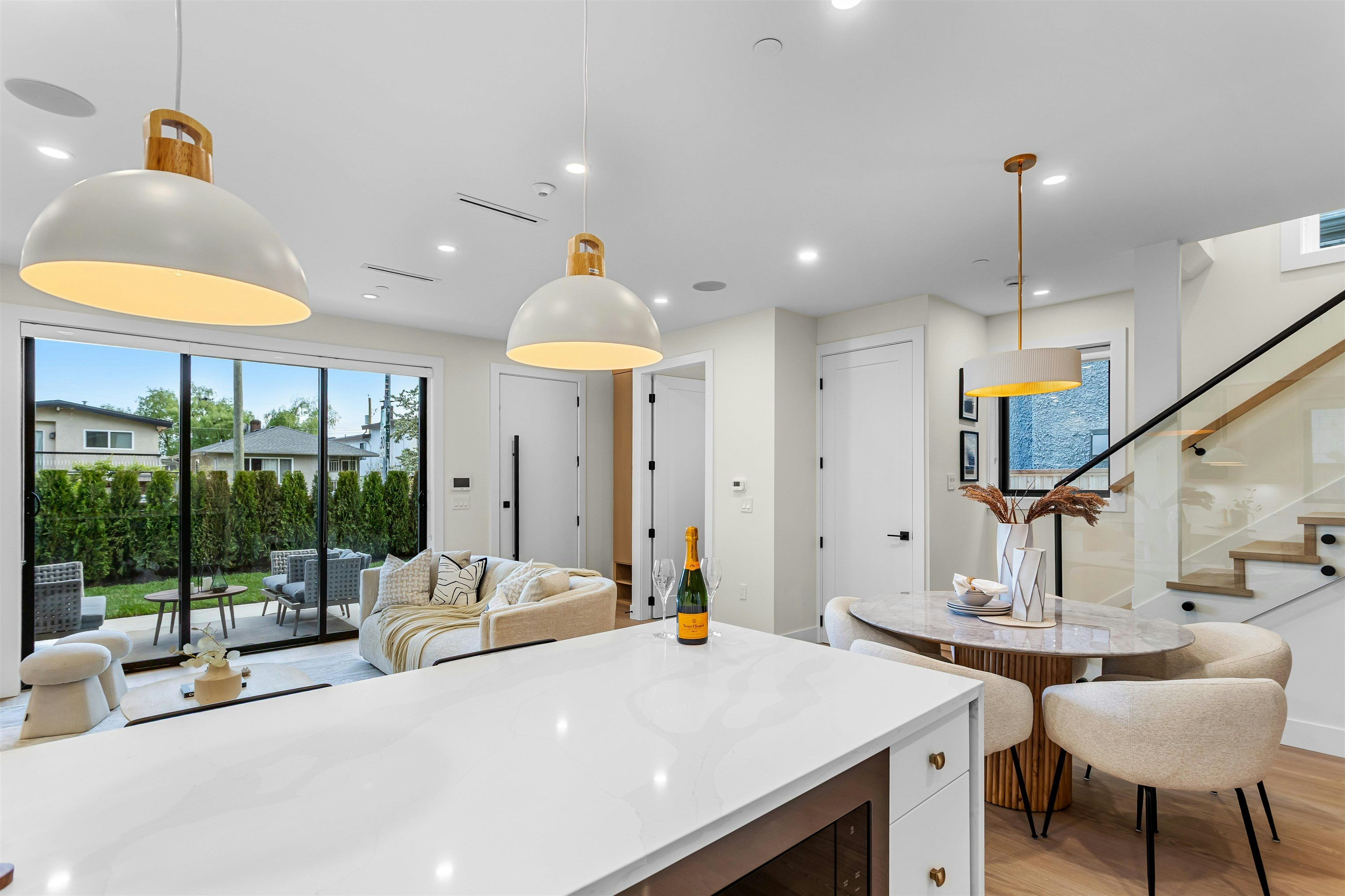 1-165 E 45th Avenue, Vancouver, BC, V5W 1W8 - 10