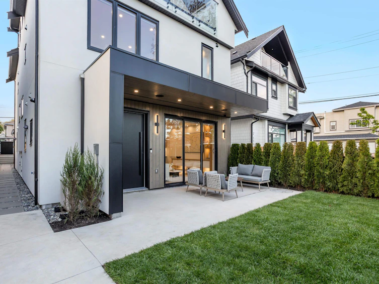 1-165 E 45th Avenue, Vancouver, BC, V5W 1W8 - 3