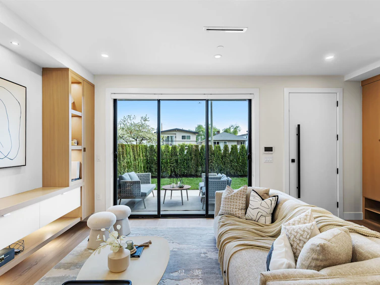 1-165 E 45th Avenue, Vancouver, BC, V5W 1W8 - 8