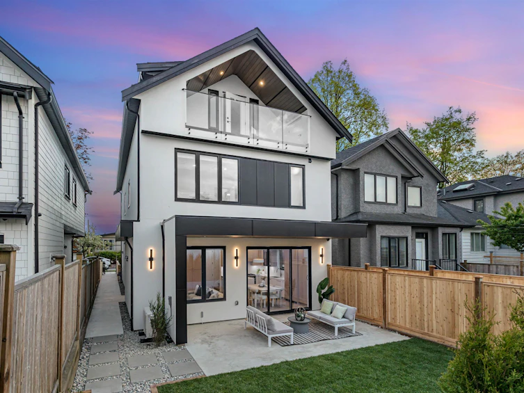 2-165 E 45th Avenue, Vancouver, BC, V5W 1W8 - 2