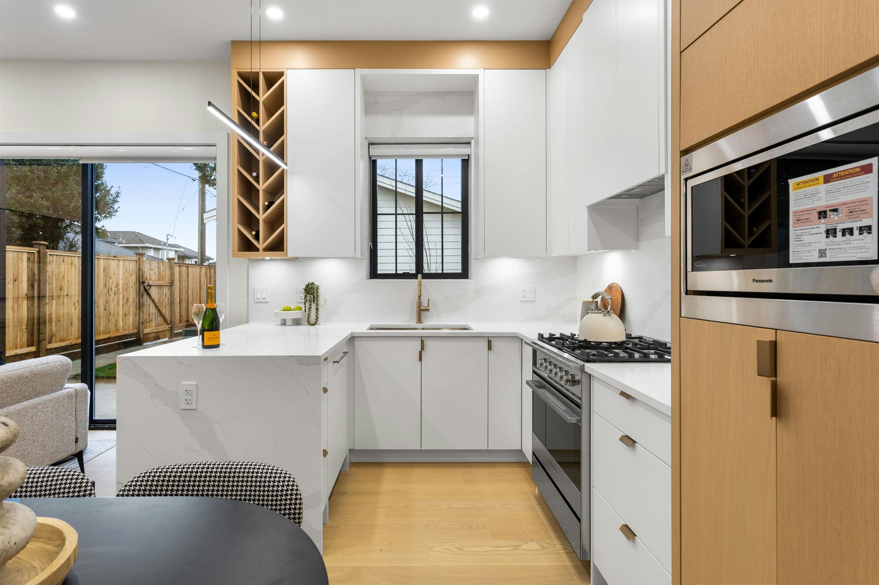 2-5306 Culloden Street, Vancouver, BC, V5W 3R6 - 6