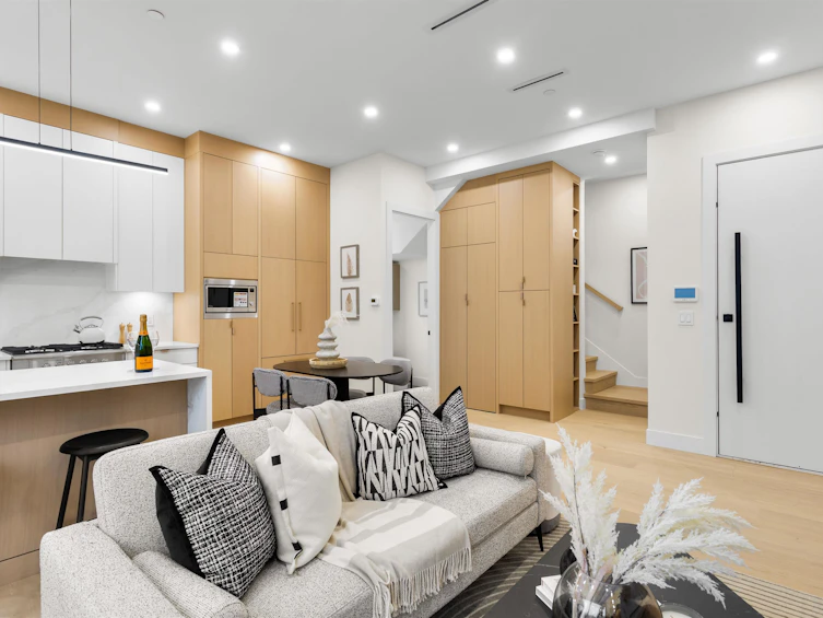 2-5306 Culloden Street, Vancouver, BC, V5W 3R6 - 3