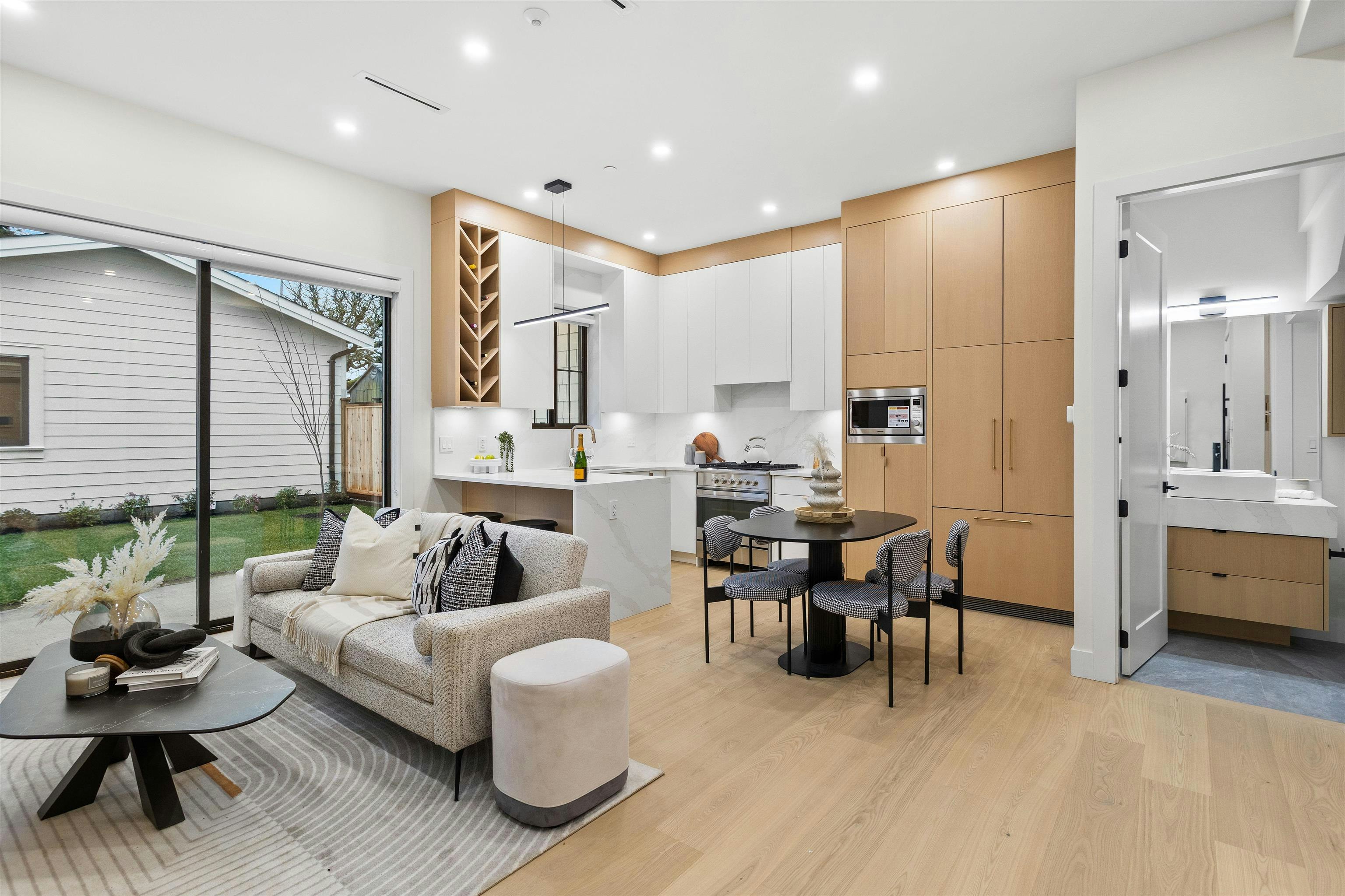 2-5306 Culloden Street, Vancouver, BC, V5W 3R6 - 11