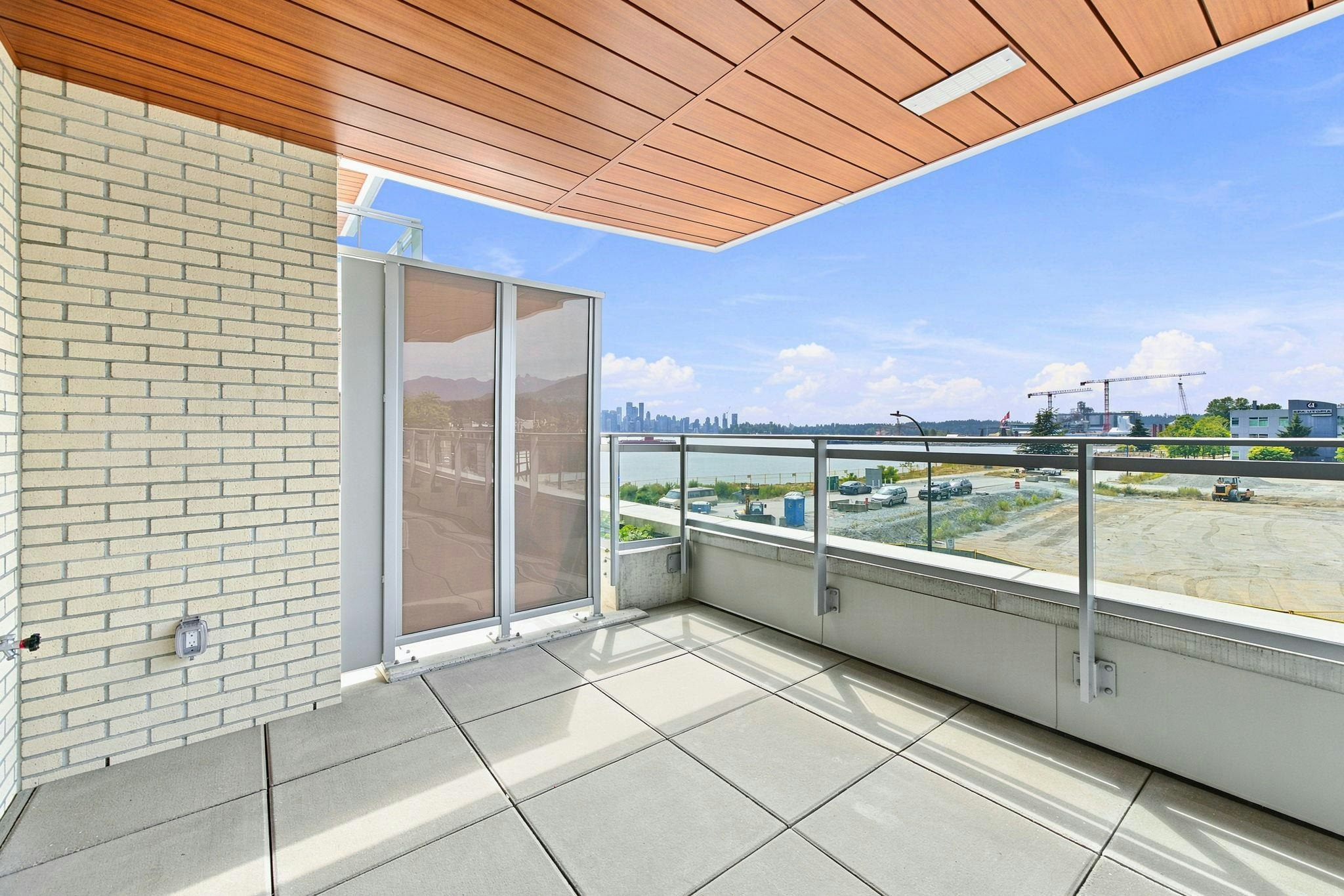 301-785 Harbour Way, North Vancouver, BC, V7P 0G3 - 13