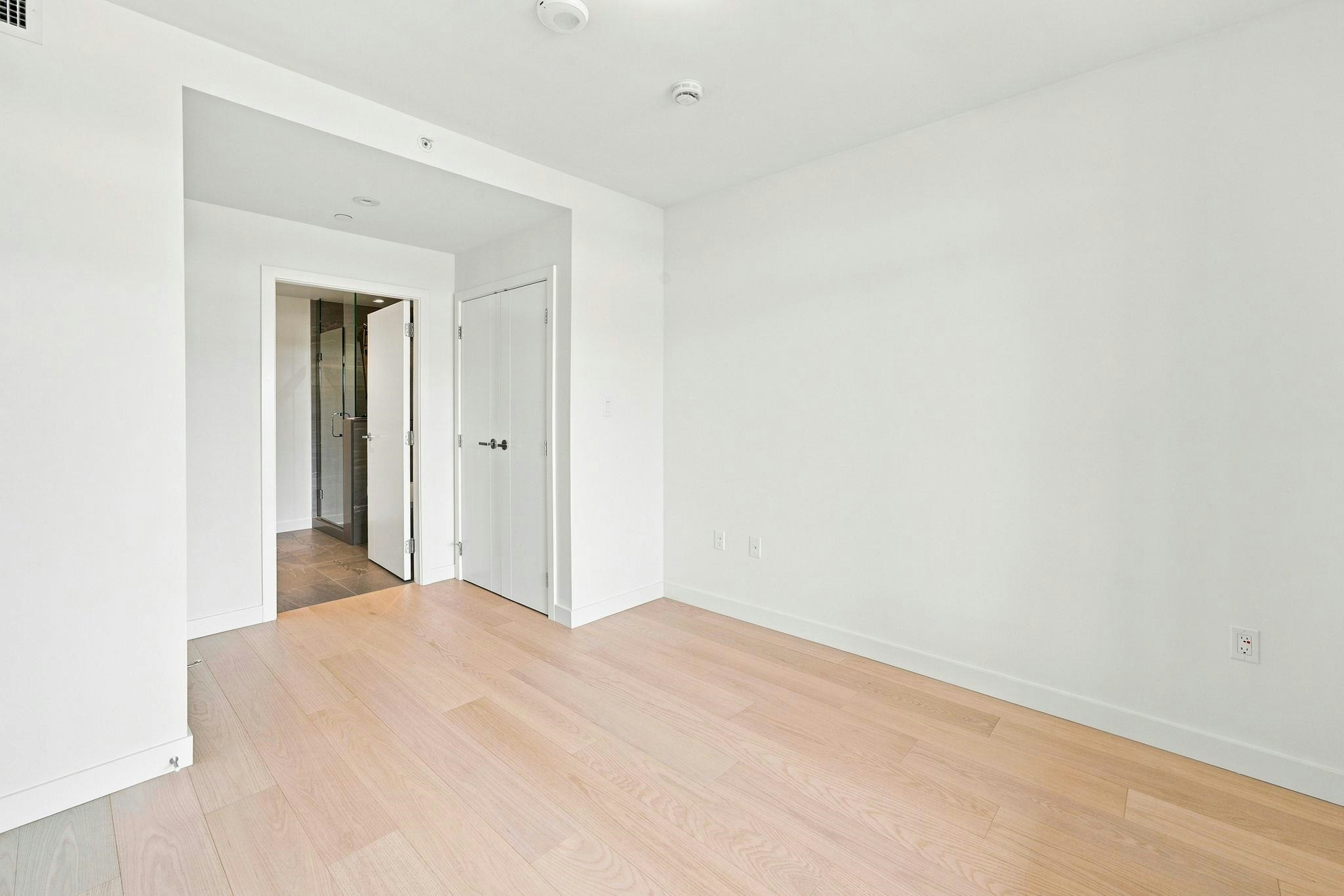 301-785 Harbour Way, North Vancouver, BC, V7P 0G3 - 20