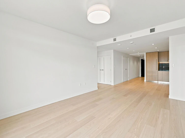 301-785 Harbour Way, North Vancouver, BC, V7P 0G3 - 12
