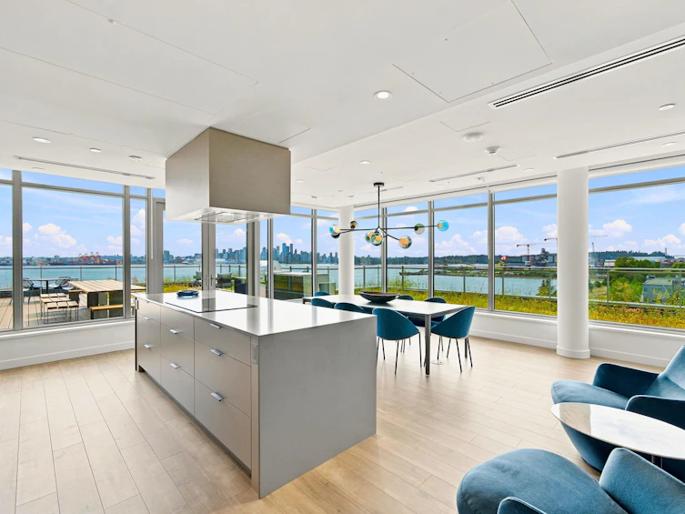 301-785 Harbour Way, North Vancouver, BC, V7P 0G3 - 29