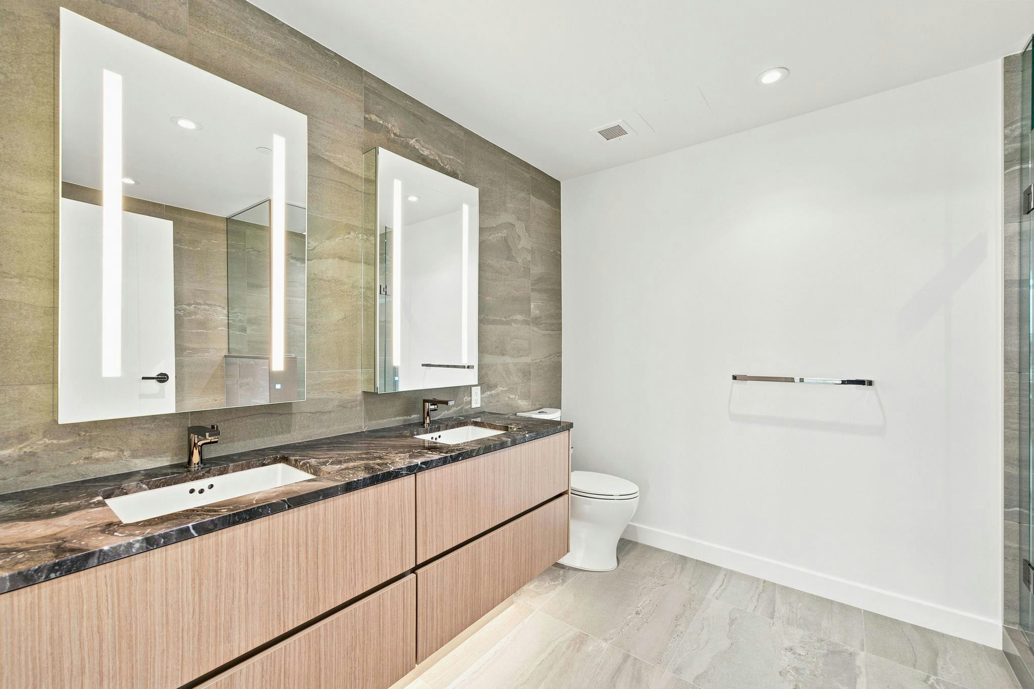 301-785 Harbour Way, North Vancouver, BC, V7P 0G3 - 22