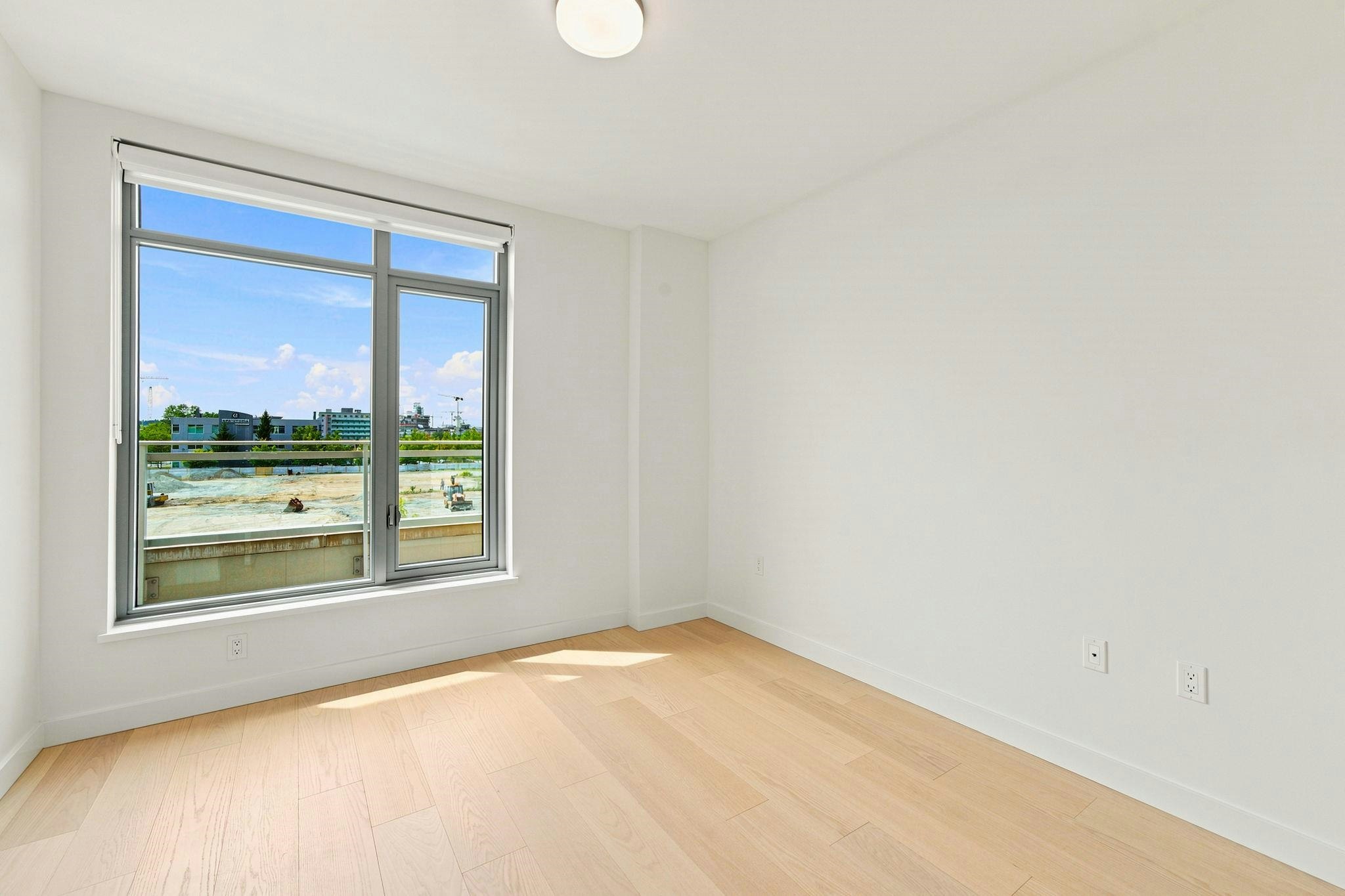 301-785 Harbour Way, North Vancouver, BC, V7P 0G3 - 26