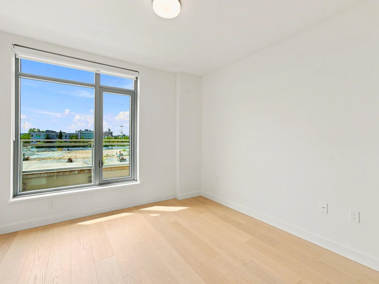 301-785 Harbour Way, North Vancouver, BC, V7P 0G3 - 26