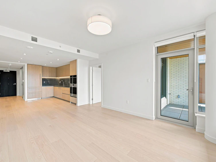 301-785 Harbour Way, North Vancouver, BC, V7P 0G3 - 11