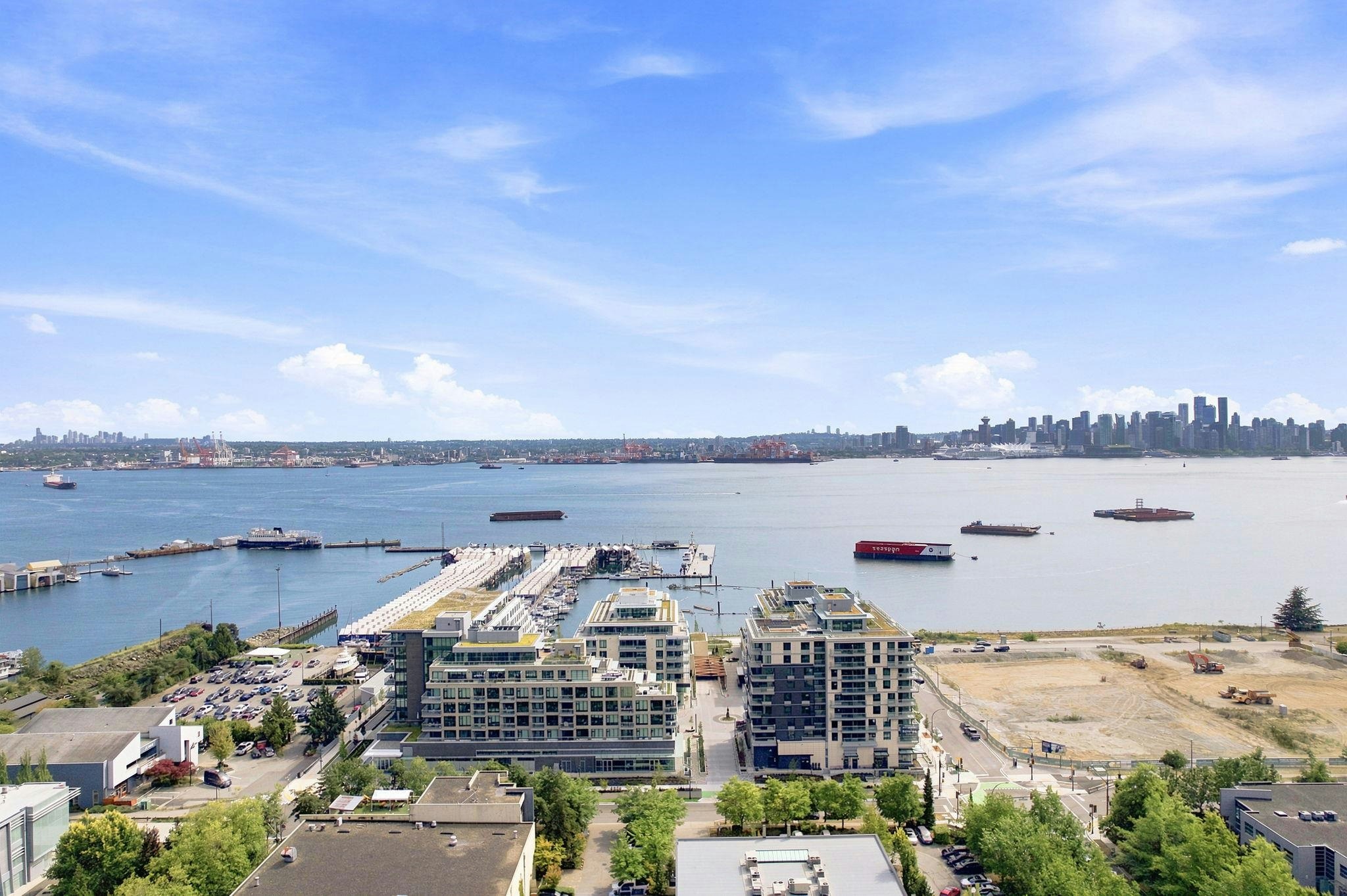 301-785 Harbour Way, North Vancouver, BC, V7P 0G3 - 39