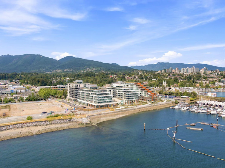 301-785 Harbour Way, North Vancouver, BC, V7P 0G3