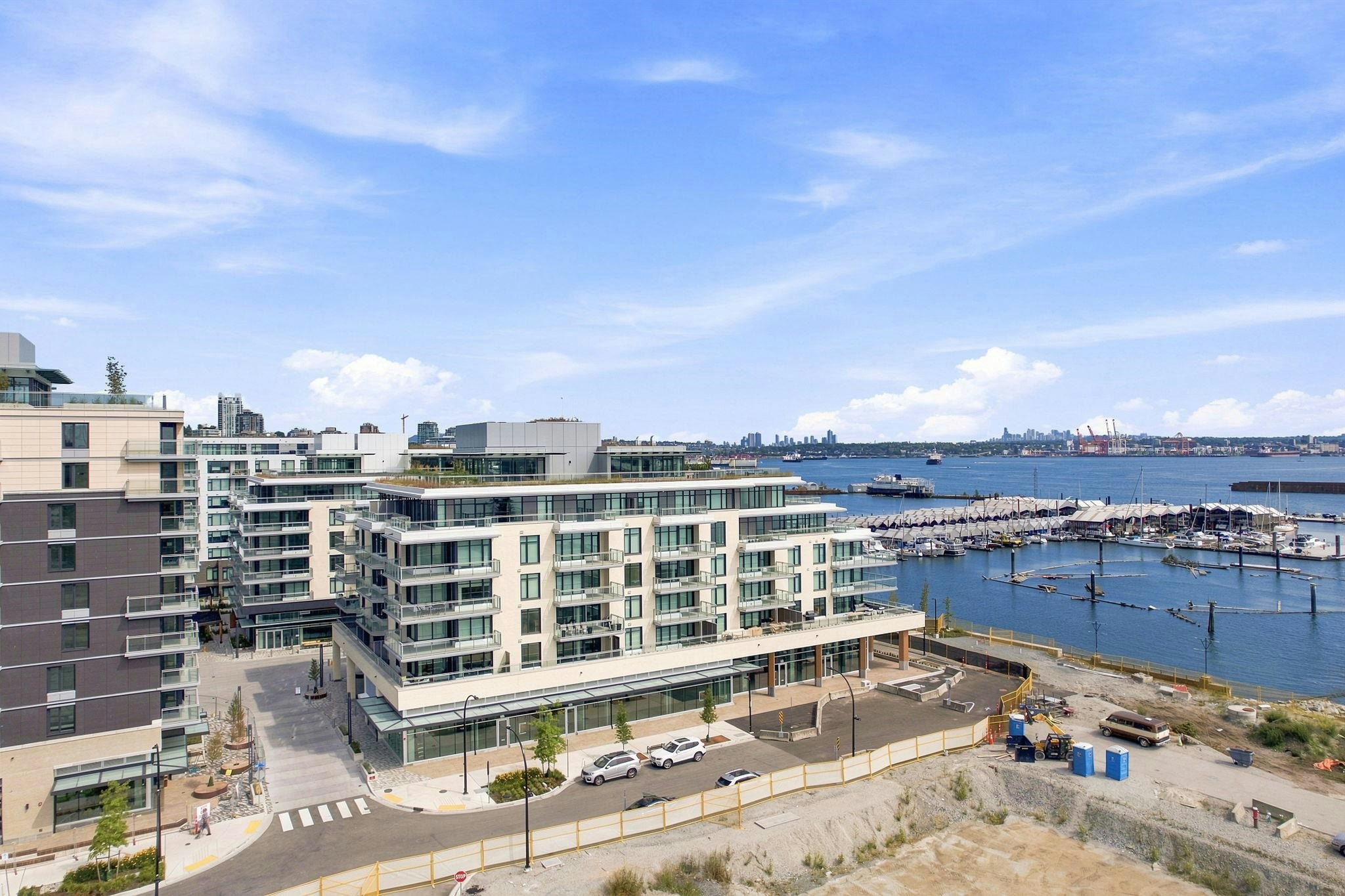 301-785 Harbour Way, North Vancouver, BC, V7P 0G3 - 38